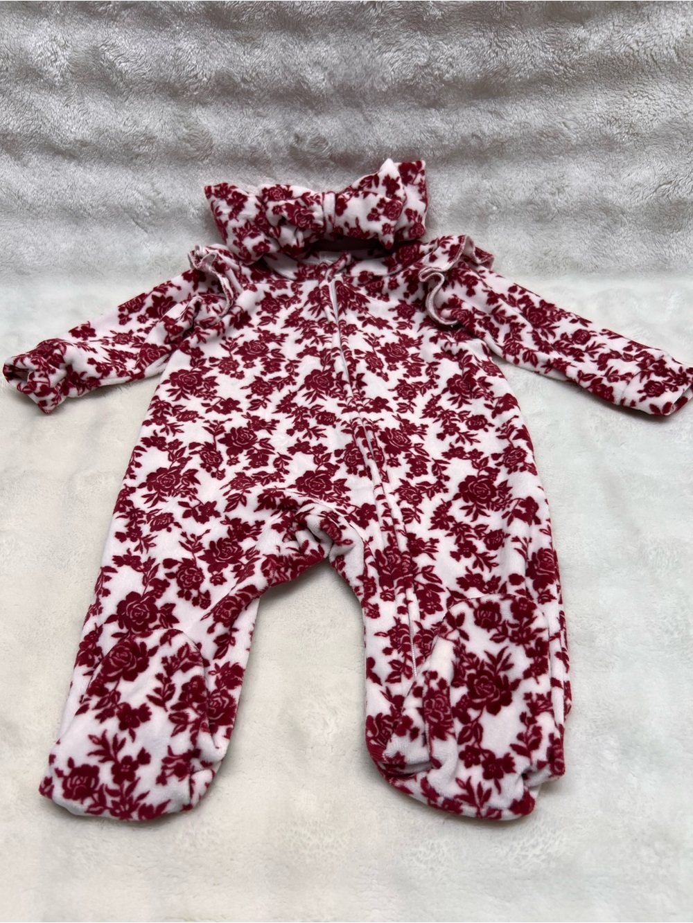 Tahari Baby - Red and White Floral Fleece One-Piece w/headband